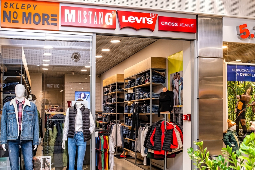 Galeria Bursztynowa - Mustang,Levis,Cross Jeans